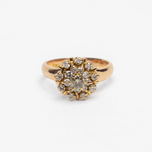 Anillo Cluster Flor en Oro Amarillo - J24K