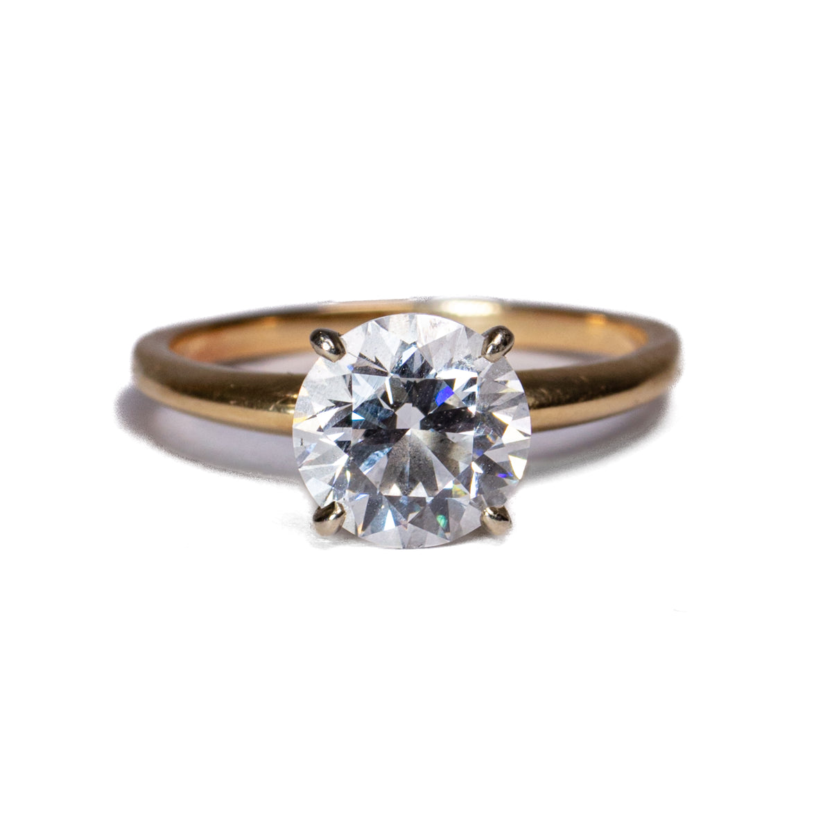 Anillo Solitario Grande en Oro Amarillo - J24K