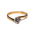 Anillo Solitario Twist en Oro Amarillo - J24K