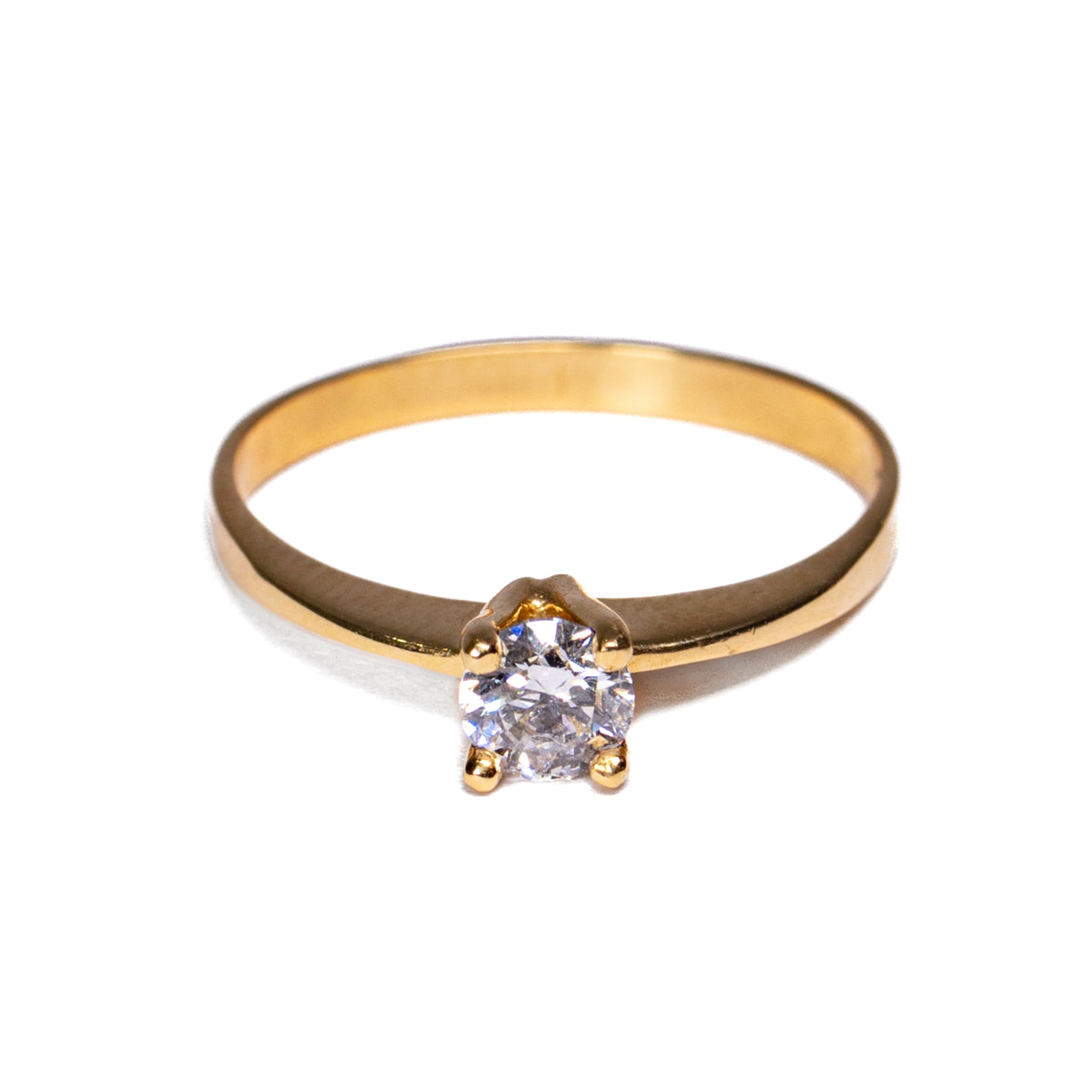 Anillo Solitario en Oro Amarillo - Modelo 1 - J24K