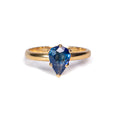 Anillo Zafiro Gota en Oro Amarillo - J24K