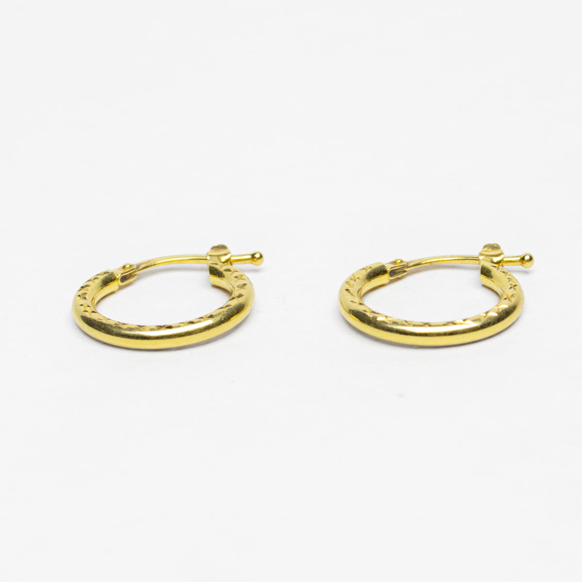 Aretes Lisa en Oro Amarillo - J24K
