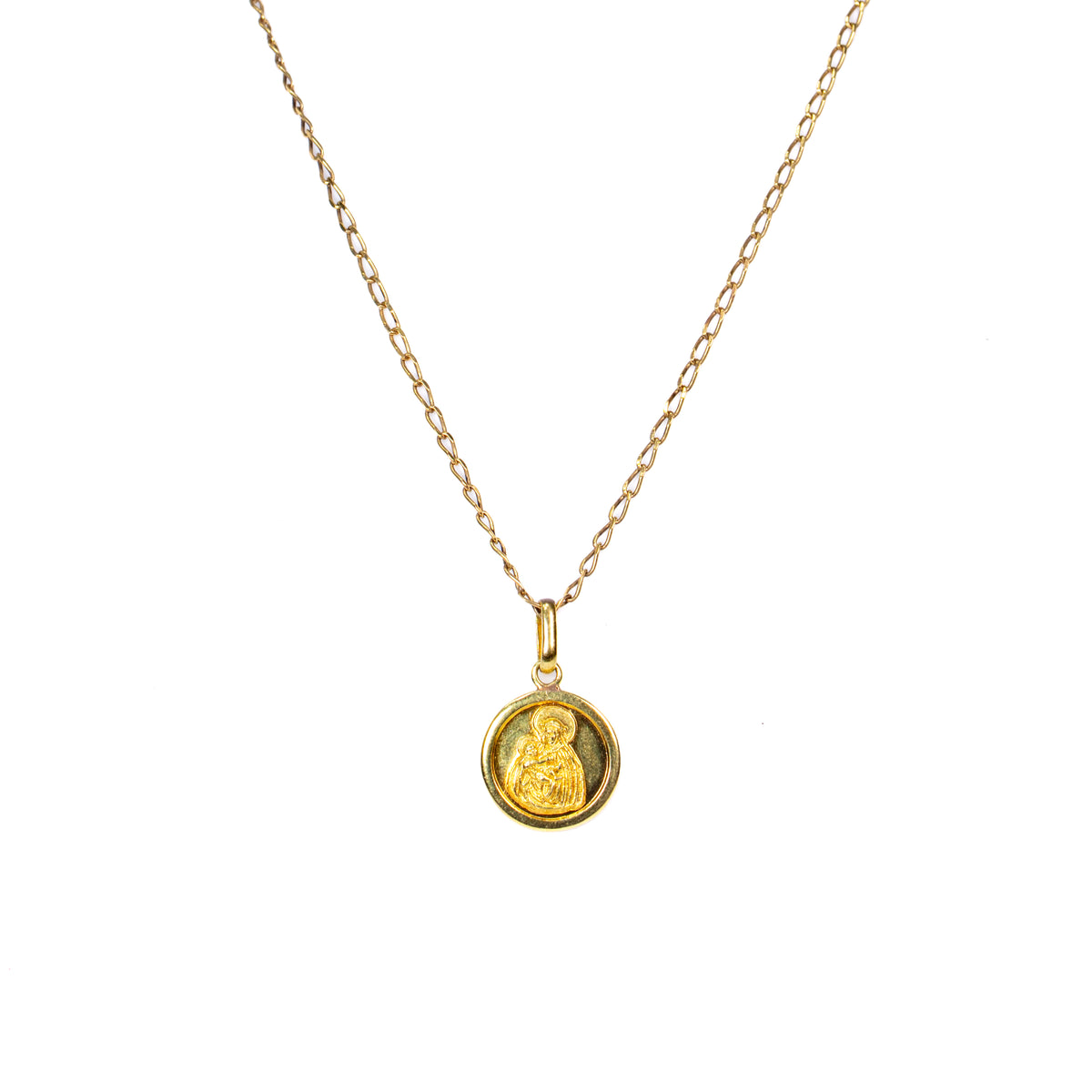 Collar Medalla en Oro Amarillo - J24K